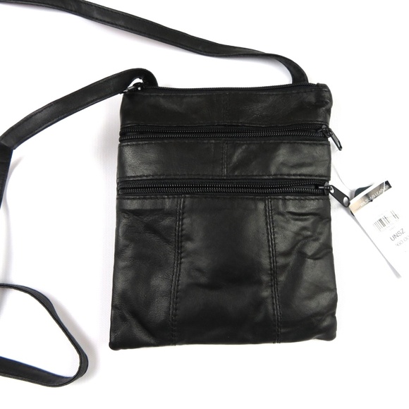 NWT- WILSONS LEATHER black leather small crossbody purse - Picture 1 of 5